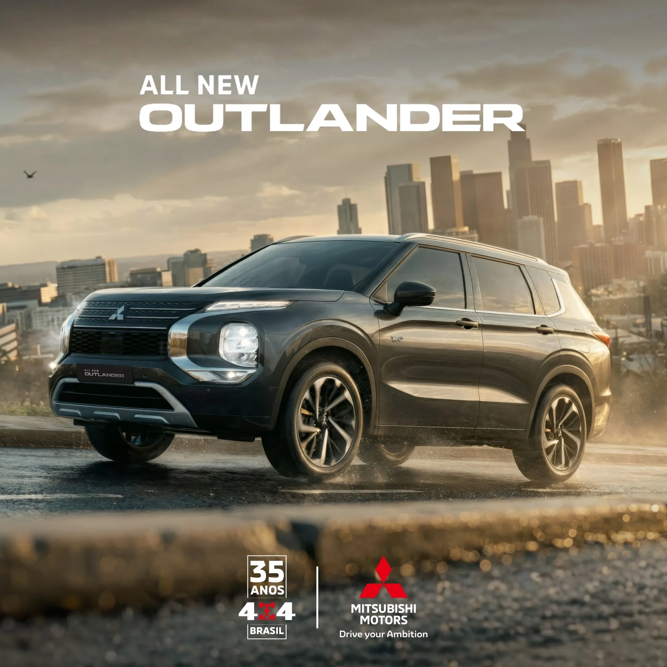 All New Outlander escuro numa avenida com a cidade ao fundo, no fim de tarde